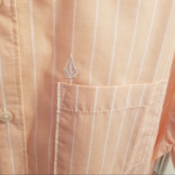 NWT Volcom shirt - Picture 4 of 5